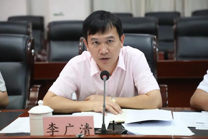 县委副书记,政法委书记,县脱贫攻坚指挥部常务副总指挥长李广清
